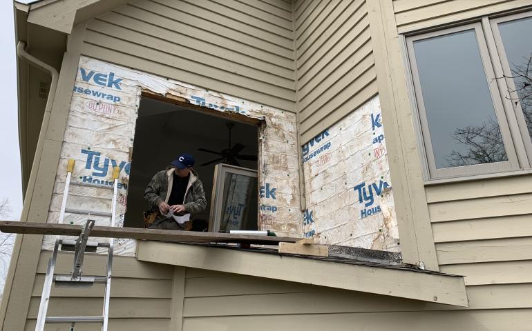 Window water leaking